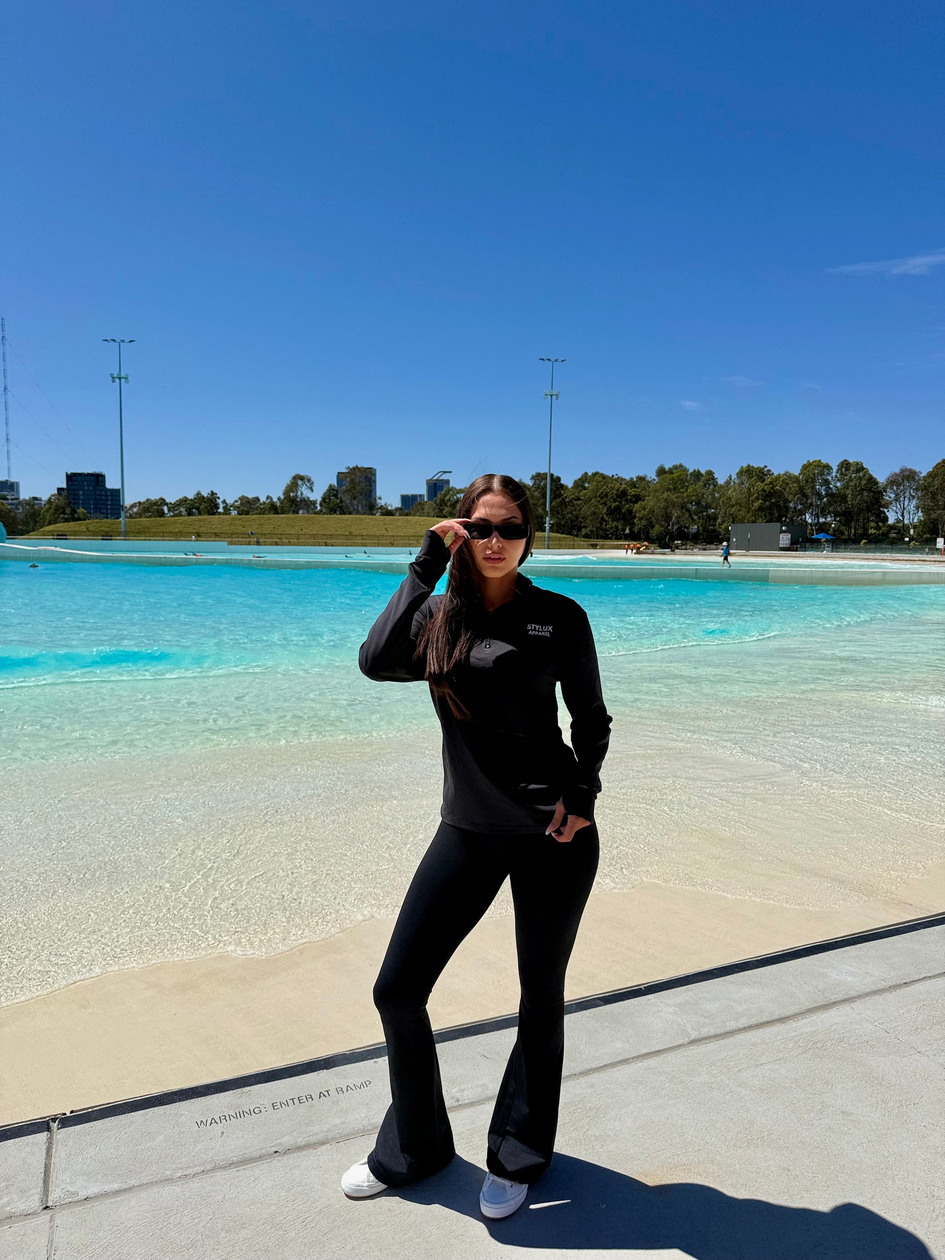 Signature long sleeve half zip - UNISEX