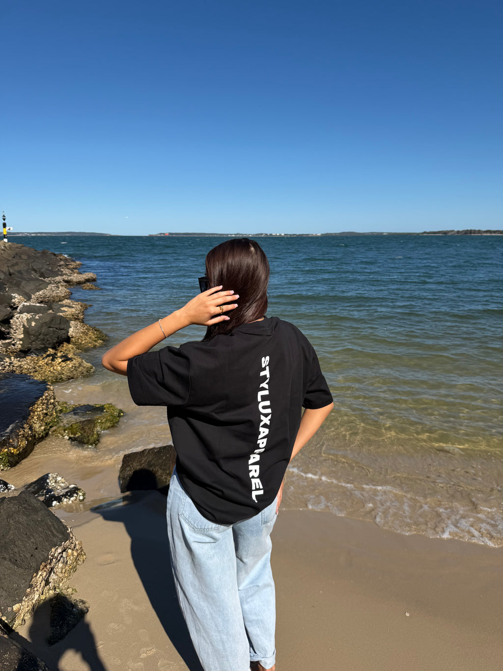 Staples Tee BLACK - Unisex fit